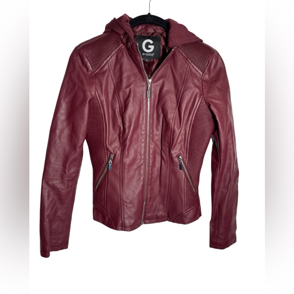 GUESS jacket size XS burgundy red hooded faux leather jacket ❤️❤️